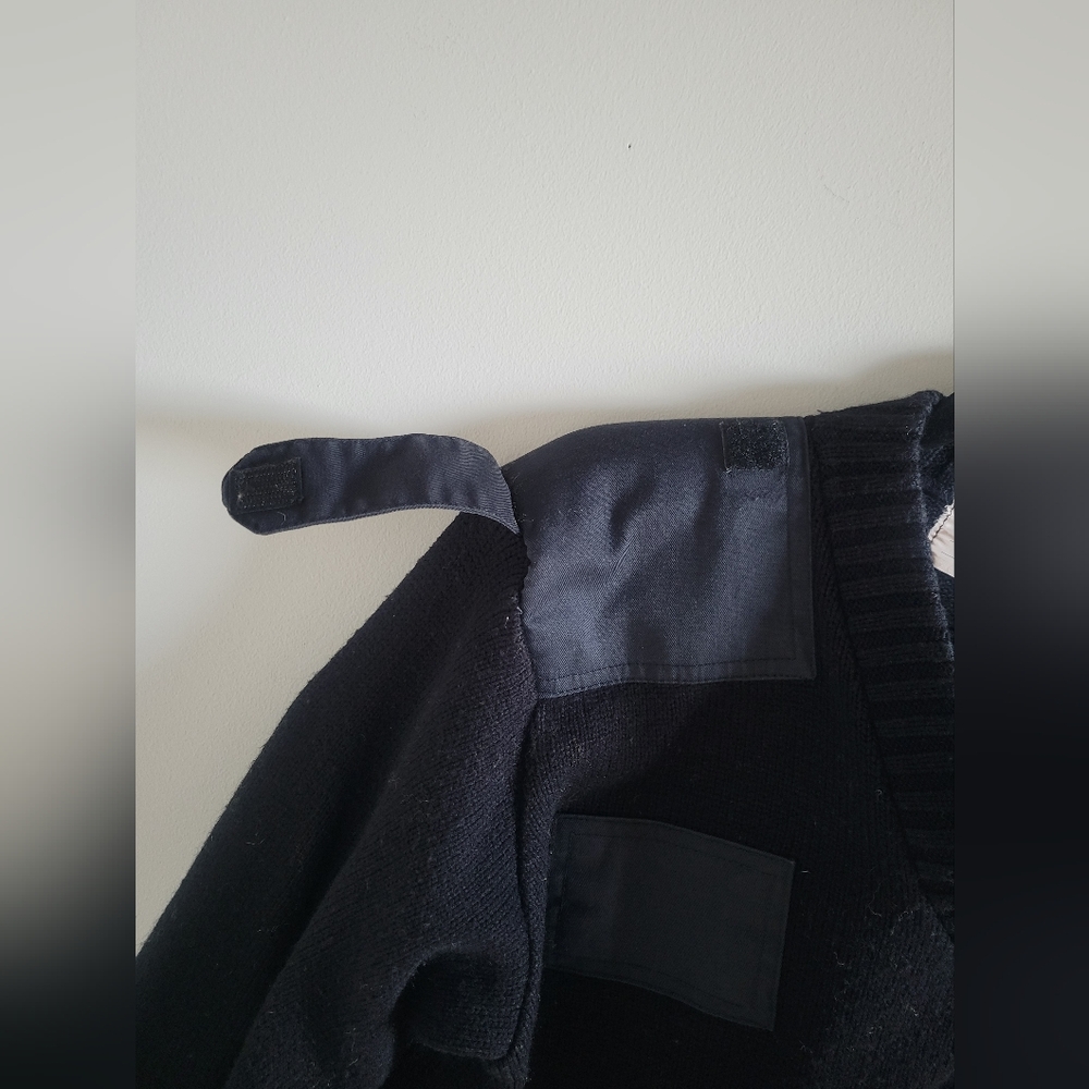 Logan Military Supply Mens Sweater V Neck Commando Patch Black Made in USA Sz Sm - Picture 3 of 13